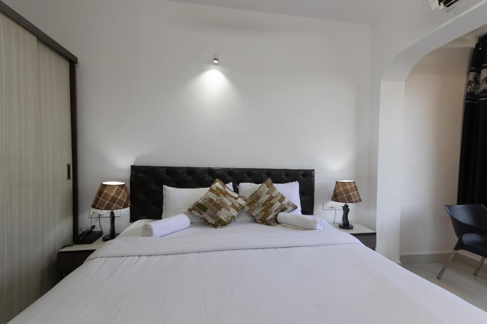 Sal Riviera Hotel Cavelossim Exterior photo